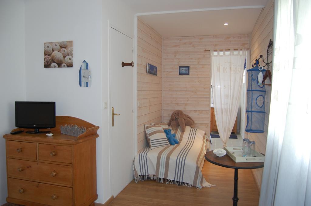 Les Chambres De Kerzerho Erdeven Ruang foto